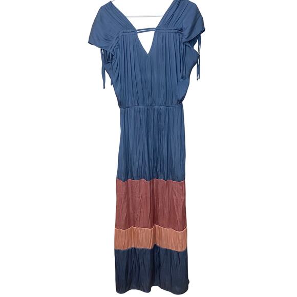 Strut & Bolt Satin Colorblock Maxi Dress Size Medium Feminine Dainty - Picture 2 of 6